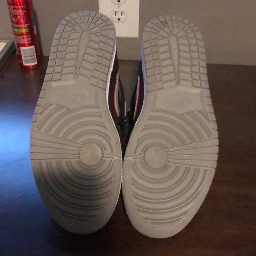 Jordan 1 - Picture 4 of 4
